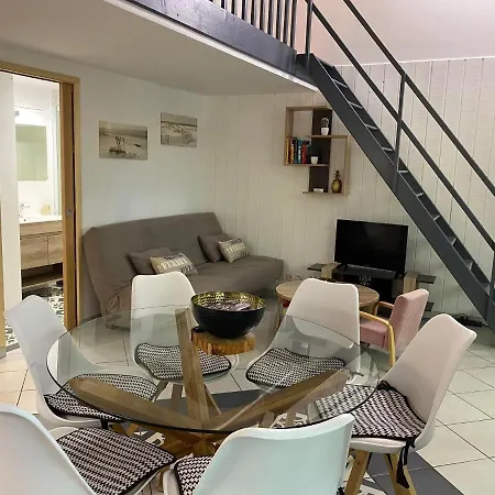 Appartement Cosy 1 - Camping Les Ecureuils شقة آريس